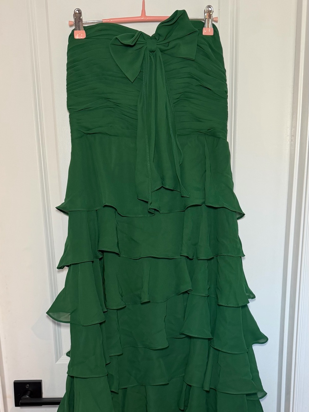 Elegant Green Tiered Ruffle Formal Dress